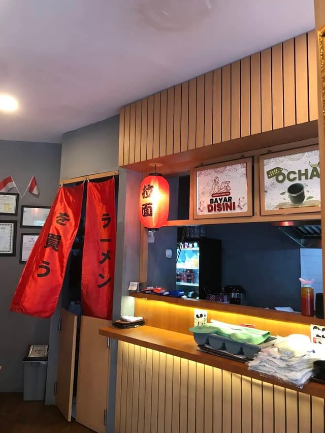 Interior Tuku Ramen Ciputat